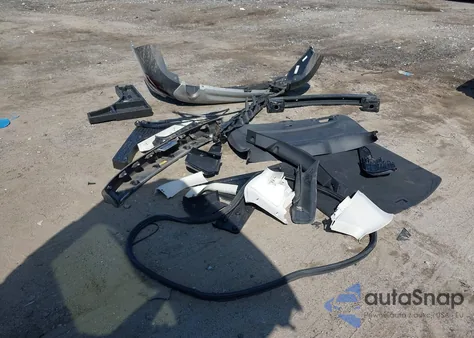 2018 Ford Escape Se из США, поврежденный, VIN 1FMCU9GD2JUD17119